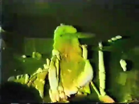 Guns N' Roses - Welcome To The Jungle