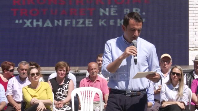 Veliaj: Kur demokratët penguan këndin e lojrave - Top Channel Albania - News - Lajme
