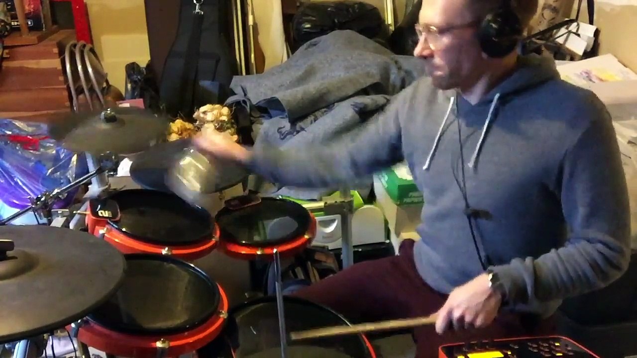 Grade 6 Teacher Trolls Students After Banning Bottle Flipping for a Year