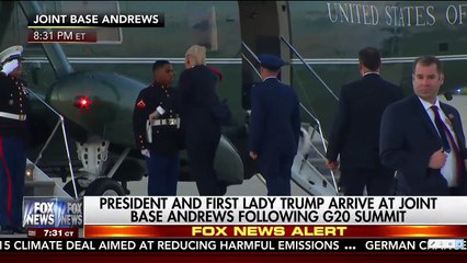 Rires: Quand Donald Trump tente de faire une bonne action... mais même le vent est contre lui !