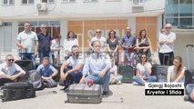 Report TV - 200 mijë shqiptarë të larguar Bojaxhi: Fëmijët tanë i rritim këtu
