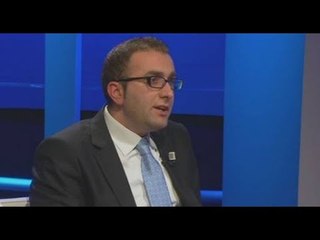 Report TV - Fushata, Ministri teknik i PD shkarkon e padit 8 Drejtora