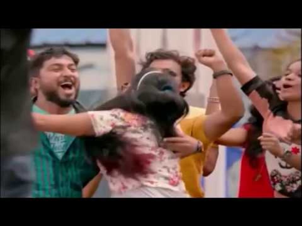 malayalam hot actress rajisha vijayan hot in sexy look