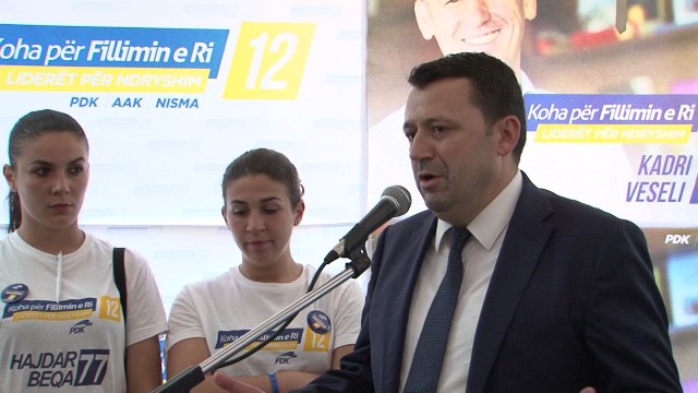 Hajdar Beqa takohet me banorët e nëndegës së tretë të bashkësisë lokale - Lajme