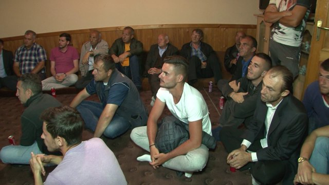 Hajdar Beqa zhvilloi fushatë me banorët e fshatit Brovinë - Lajme