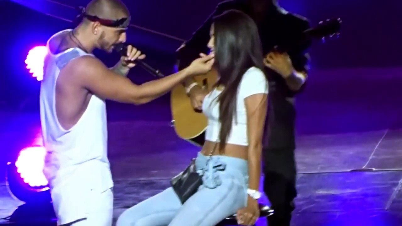 Un et un à un un à fr dans ventilateurs maluma ses baisers un concert Santo Domingo en République Dominicaine 2016