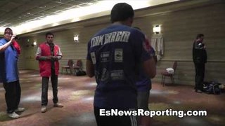 Josue garcia warms up before fight - EsNews Boxing