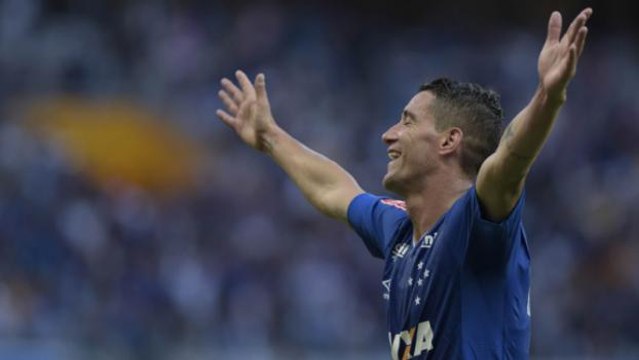 Veja os melhores momentos da vitória do Cruzeiro sobre o Palmeiras no Mineirão