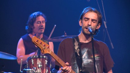 Grupi ''NA'' mahnit publikun e Gjakovës - Lajme