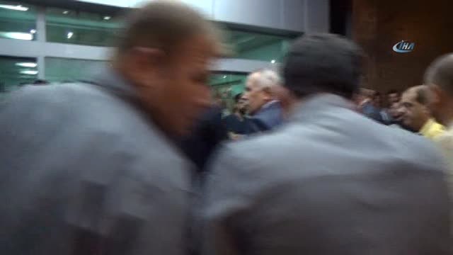 Vali Ata Terör Saldırısında Yaralanan Polis Memurunu Ziyaret Etti