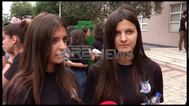 Ora News – Publikohet në rrjetet sociale një variant i testit të Matematikës