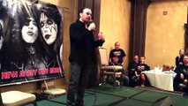 Eric Singer Answers My Question At 2016 NJ KISS Expo