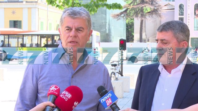 BIZNESI TAKIM ME MINISTREN E FINANCAVE - News, Lajme - Kanali 8