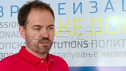 Експерти: Претходната власт намерно ја изолираше Македонија