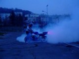 Burn out 900 CBR stunt