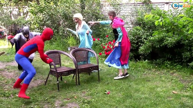 Frozen Elsa & Spiderman BUBBLE SURPRISE Princess Anna Joker Maleficent Hulk Superheroes Real :))