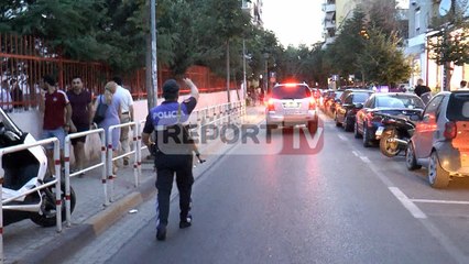 Report TV - Makina me kutitë e harron, polici  vrapon: Ku po shkon pa mua ti?