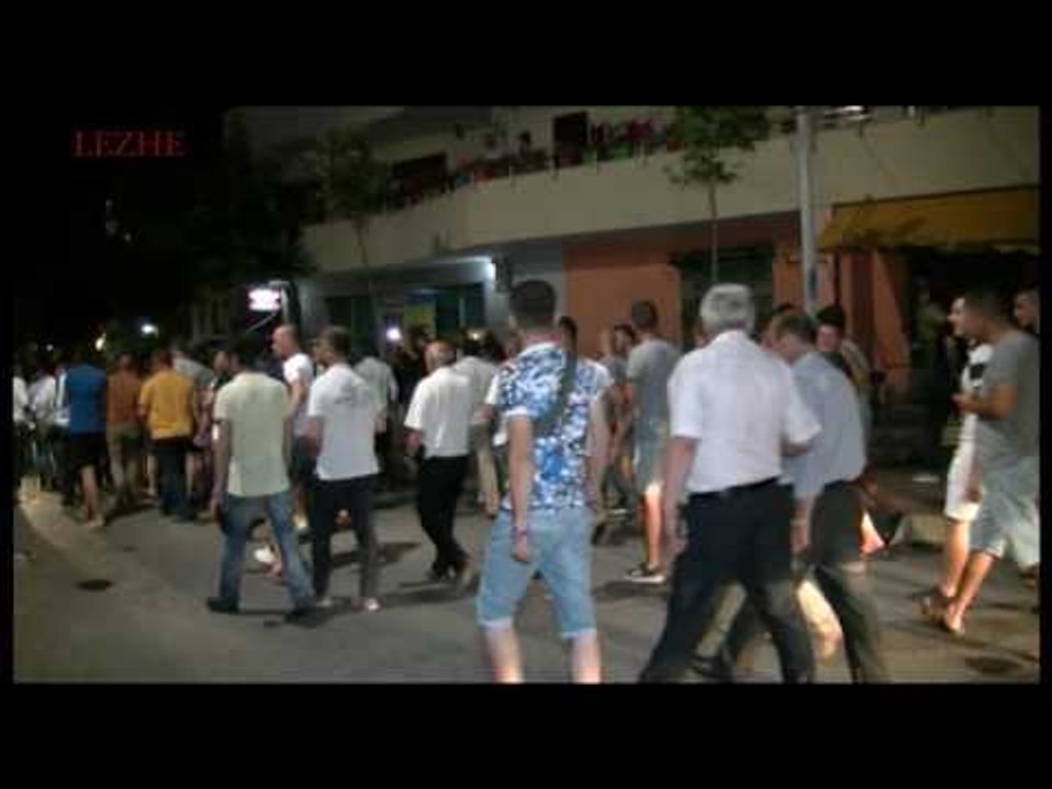 PA KOMENT, MBESHTETESIT E PARTISE SOCIALISTE NI...
