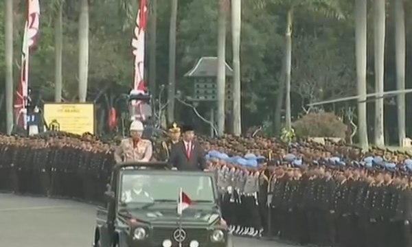 Jokowi Pimpin Hut ke-71 Bhayangkara