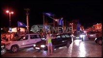 Ora News - Isa Sakja kryebashkiaku i ri i Kavajës, demokratët festojnë në rrugët e qytetit