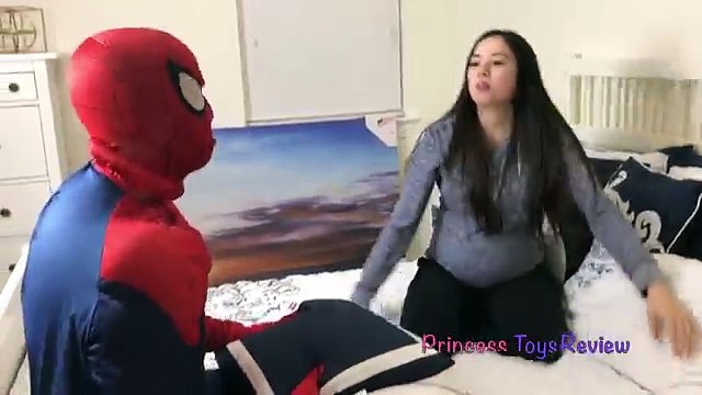 MONKEYS JUMPING ON THE BED Doc Mcstuffins Princess Broken Arm Kids Pretend Play Princess T