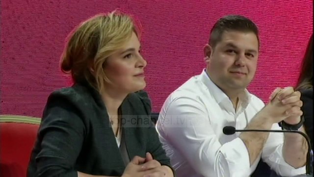 Zonja e parë kryeson opozitën - Top Channel Albania - News - Lajme