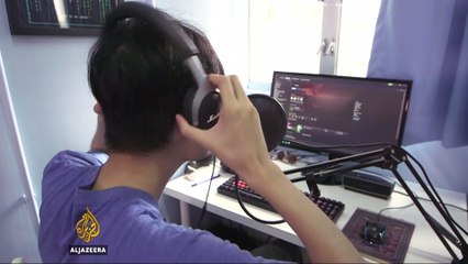 Hong Kong schools encouraged to use Mandarin