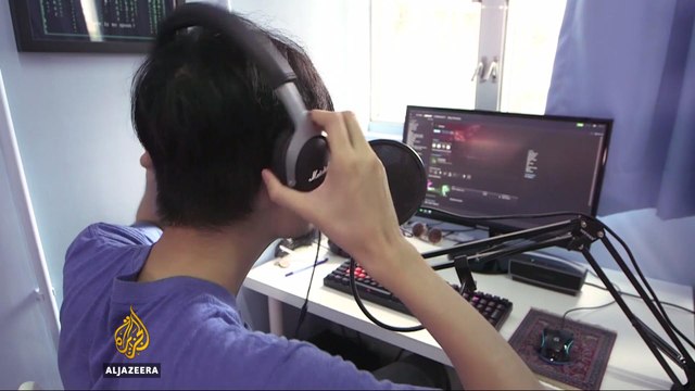 Hong Kong schools encouraged to use Mandarin