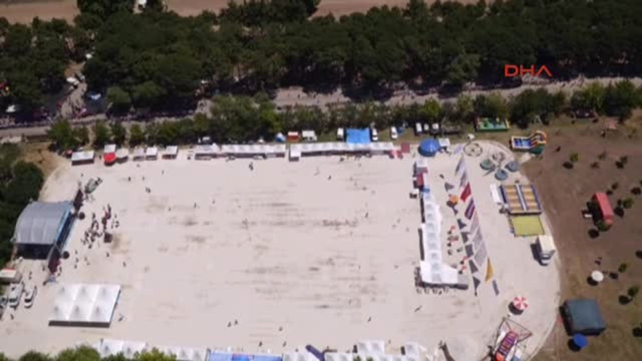 Bursa'da Dünyanın En Uzun Horon Halkası Denemesi Yapıldı Ek Görüntülerle