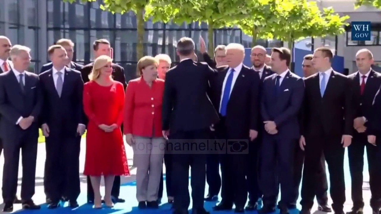 Trump viziton Varshavën - Top Channel Albania - News - Lajme