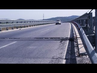 Скачать видео: Fier – Vlorë dhe Lushnje – Fier rrezikojnë jetën e kalimtarëve