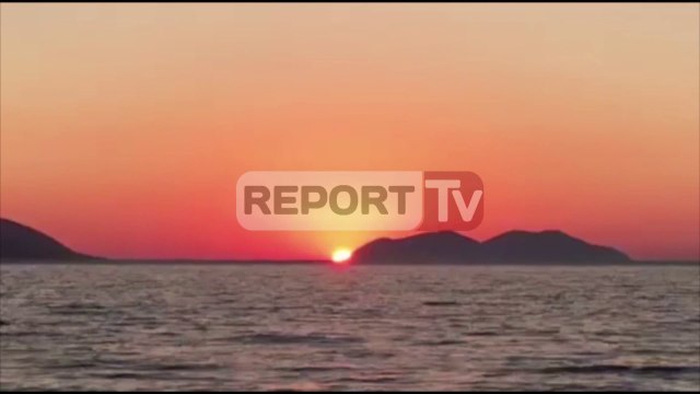 Report TV - Pamje fantastike nga perëndimi i diellit në Vlorë
