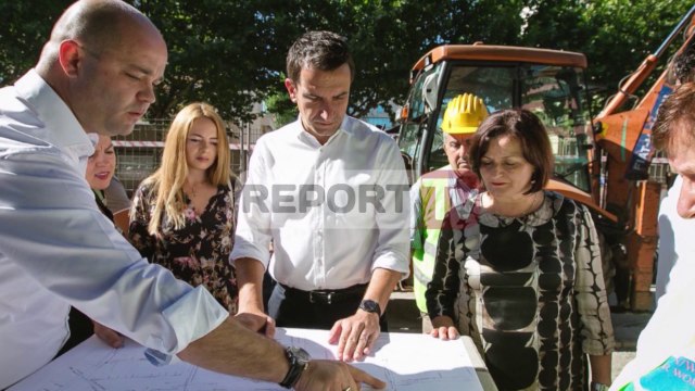Report TV - Uji, Veliaj: S'e kemi kaluar krizën, por gjendja është shumë e mirë