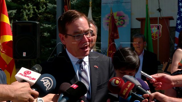 Бејли: Посетата на Пенс доказ за ангажманот на САД во регионот