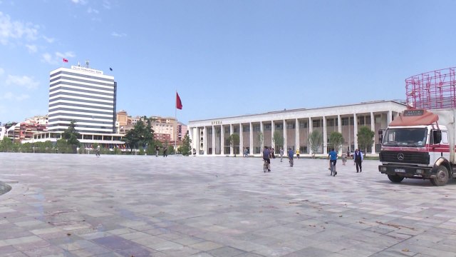 DASH POHON SE SHQIPERIA ESHTE E PAFAVORSHME PER BIZNES, KTHESA PAS ZBATIMIT TE REFORMES NE DREJTESI