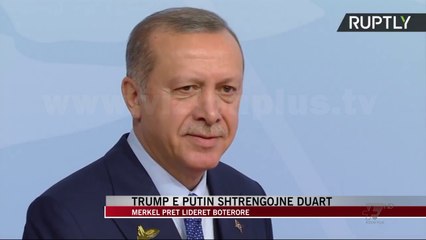 Trump e Putin shtrëngojnë duart në Hamburg - News, Lajme - Vizion Plus