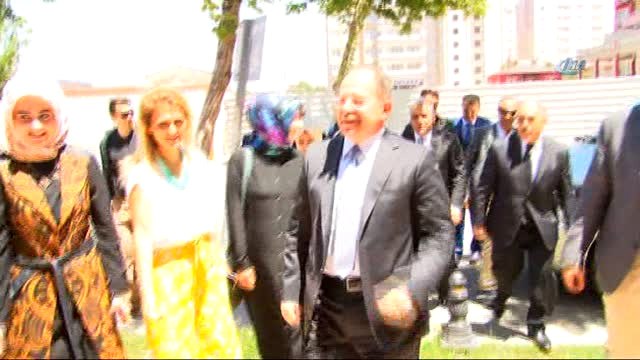 Sağlık Bakanı Recep Akdağ: Yıllar Boyunca Terör Örgütü PKK'nın Baskısıyla İnsanlarımız Bunalmış...