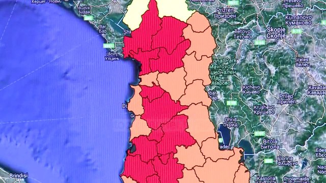 15 vatra zjarresh në 24 orët e fundit - Top Channel Albania - News - Lajme