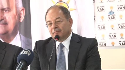 Bakan Akdağ: "Avrupalı Siyasiler Teröristlere Kol Kanat Geriyorlar"