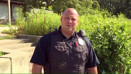 Police Officers Rescue Small Poodle from Lagoon Twice