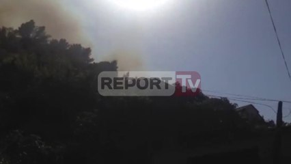 Report TV - Riaktivizohet zjarri në Tepelenë niset helikopteri, rrezik banesat