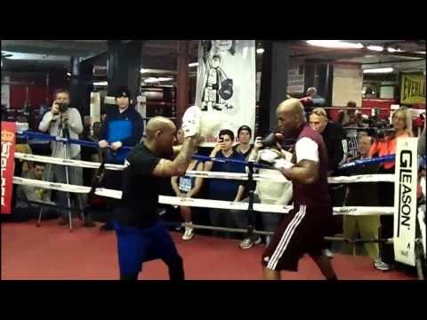 Bernard Hopkins Working Mitts - EsNews Boxing