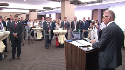 Alarmojnë ambasadorët: Korrupsioni i nivelit të lartë mbetet sfida për zhvillim