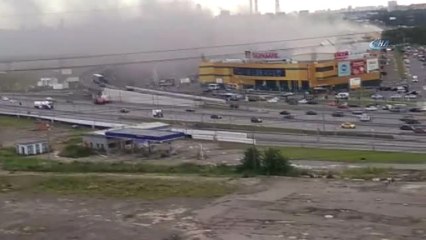 Moskova'da Alışveriş Merkezinde Yangın: 14 Yaralı