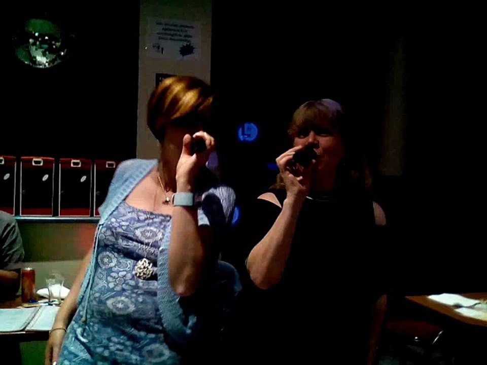 Sandy et Nadine - Tata Yoyo d'Annie Cordy