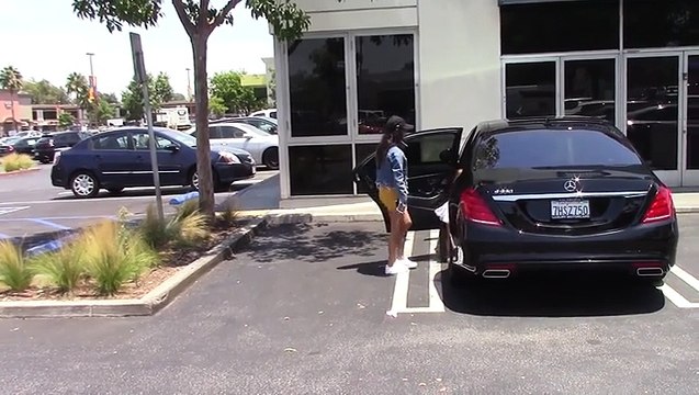 Braless Kourtney Kardashians Bares Nipples In Skin Tight Dress