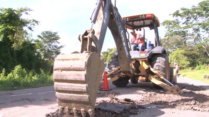 Inician reparación de carretera en Rio Lindo