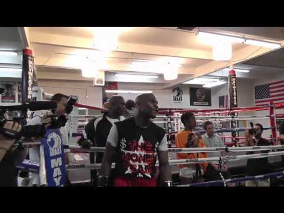 Trainer breaks Down Floyd Mayweather vs Robert Guerrero - EsNews Boxing