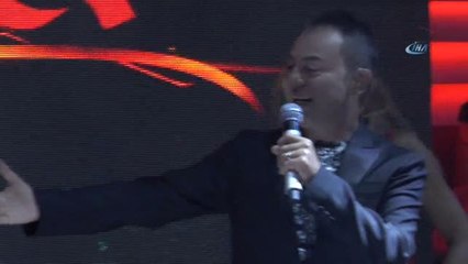 Serdar Ortaç: "Ben Delimi Buldum Sizde Delinizi Bulun"