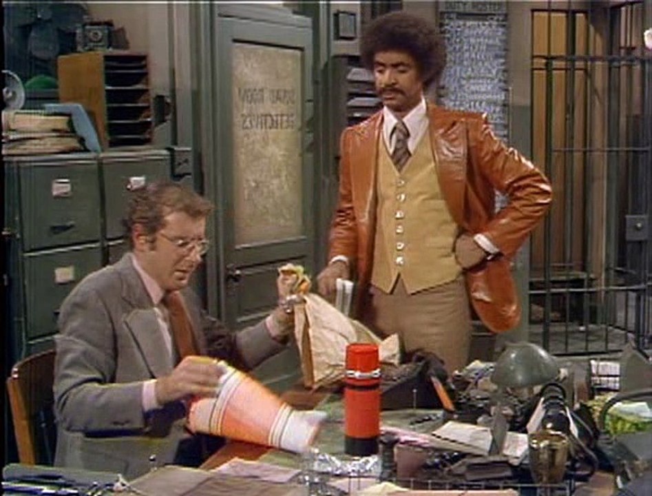 Barney Miller S03E15 Fire '77